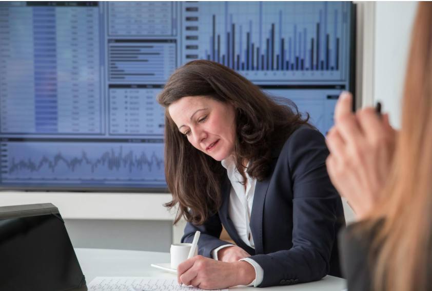 리더들이 신뢰를 구축할 시간이 왜 줄어드는가?